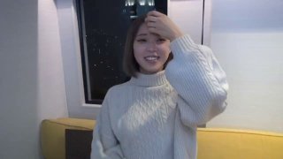 神出鬼没のド淫乱変態痴女降臨！チン汁大好き野外露出狂ギャル！